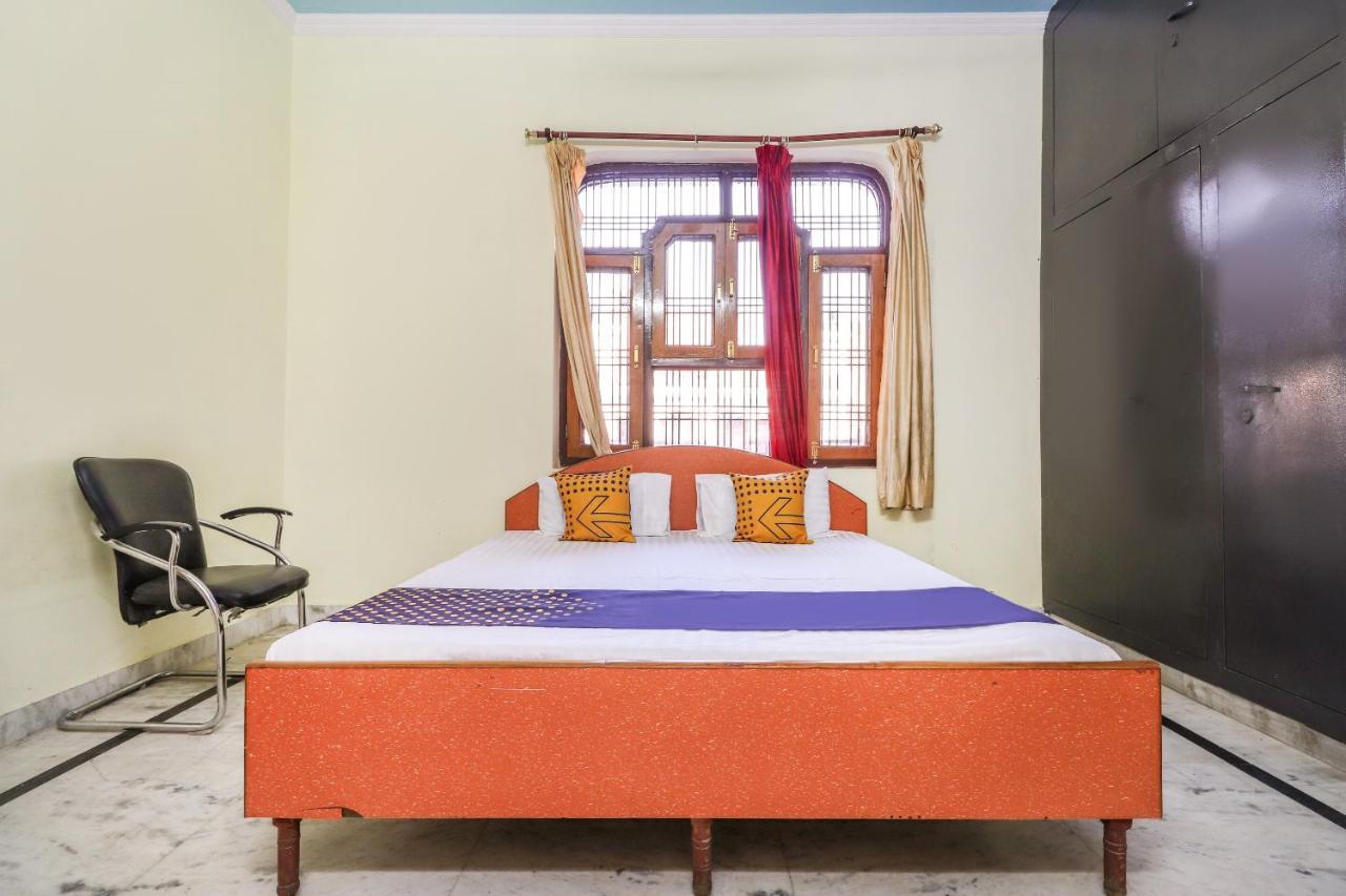 SPOT ON 70311 Rangoli Palace Hotel Lucknow Bagian luar foto